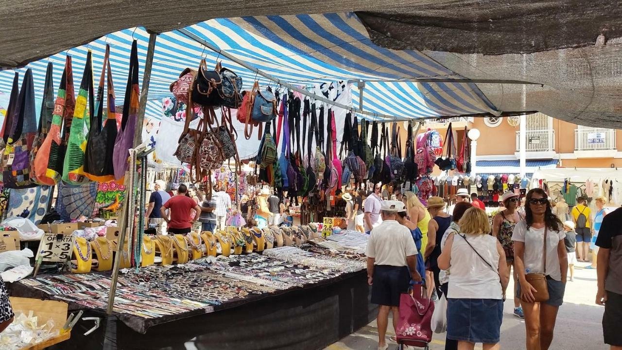 Mercadillo La Mata (Torrevieja)