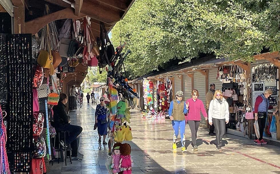 Mercatino Hippie di Torrevieja riaprono questo sabato sulla Vía Verde